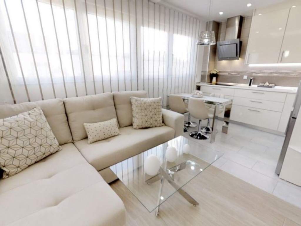 2 Bedroom 2 Bathroom Apartment in Torrevieja