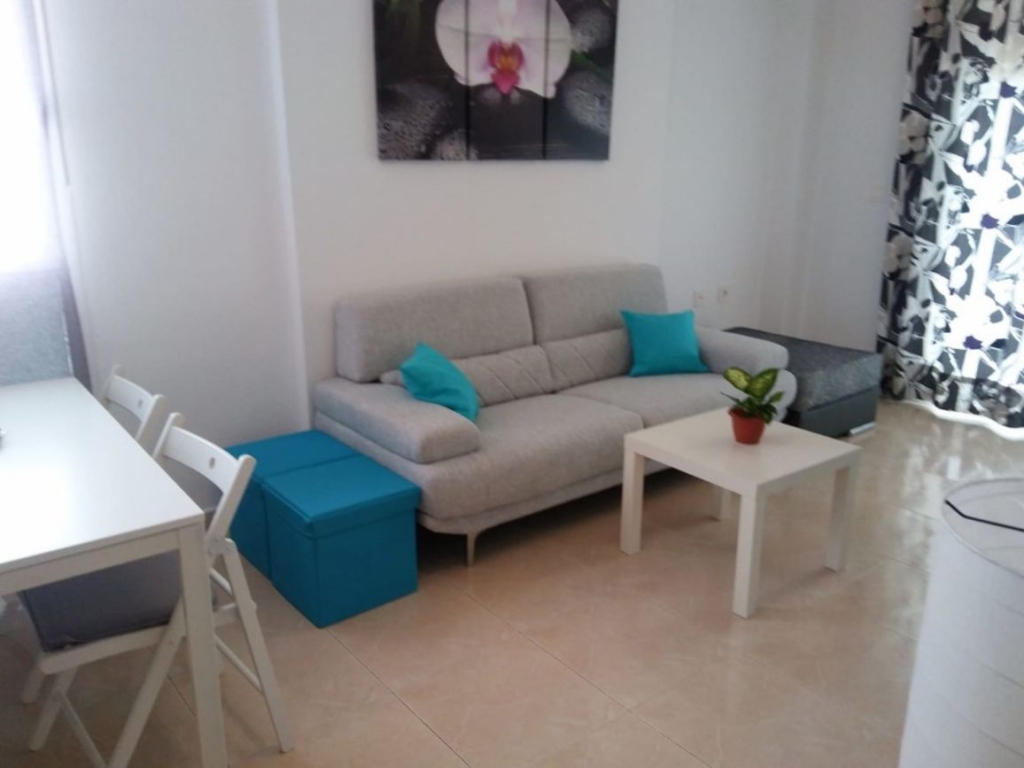 2 Bedroom 1 Bathroom Apartment in Guardamar Del Segura