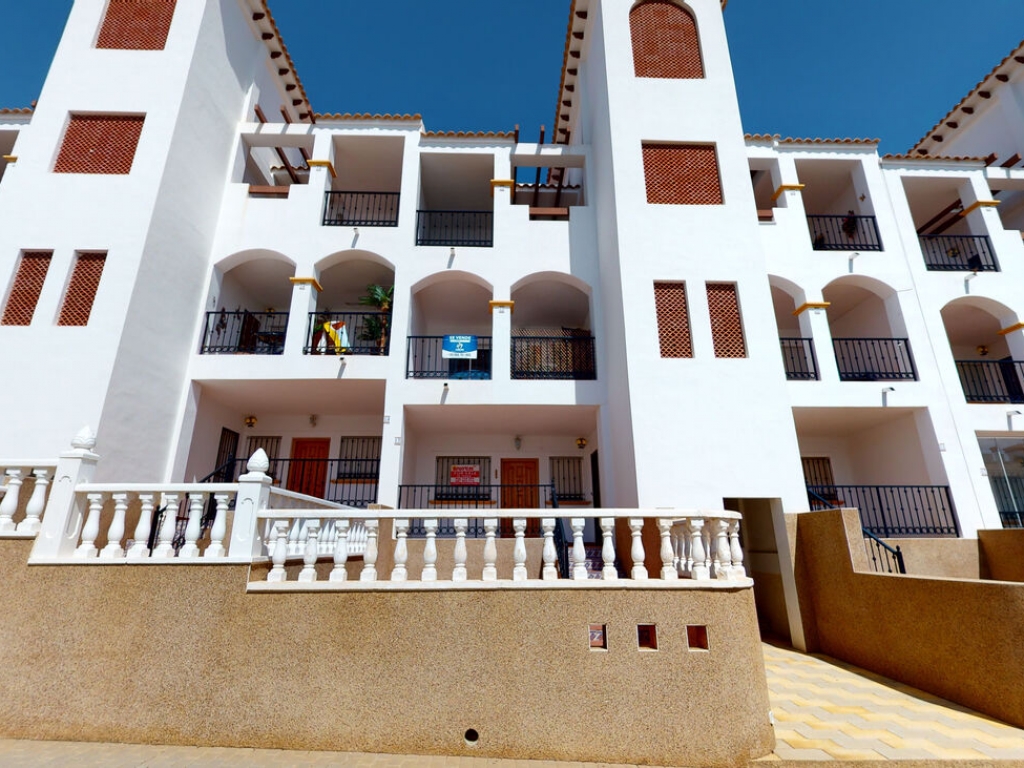 2 Bedroom 1 Bathroom Apartment in Punta Prima