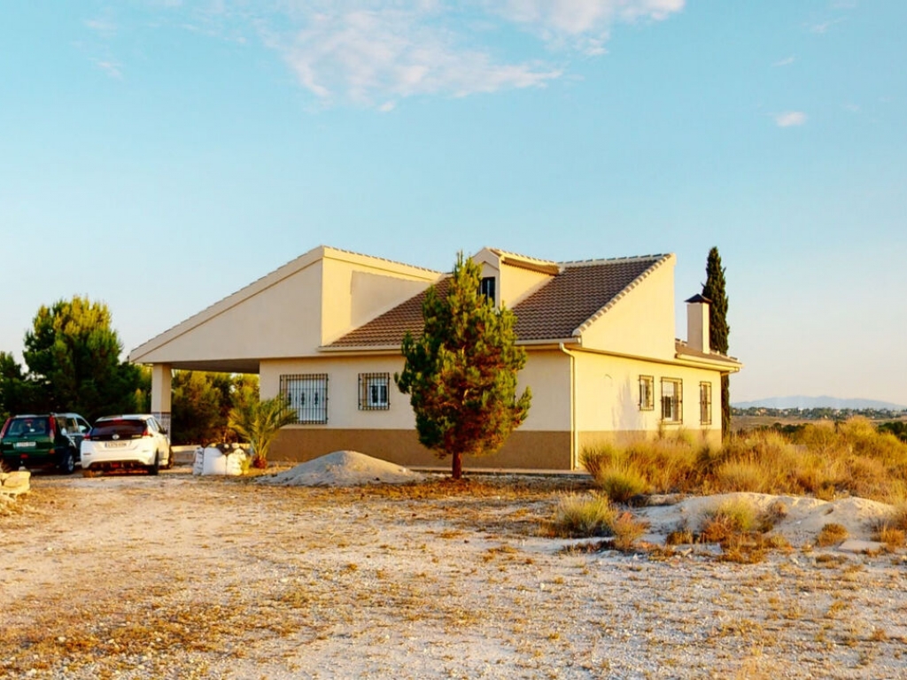 4 Bedroom 2 Bathroom Villa in Molina de Segura