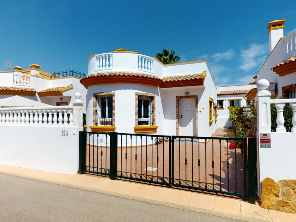 2 Bedroom 2 Bathroom Bungalow in Guardamar del Segura