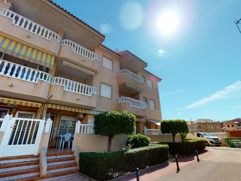 2 Bedroom 1 Bathroom Apartment in Guardamar del Segura