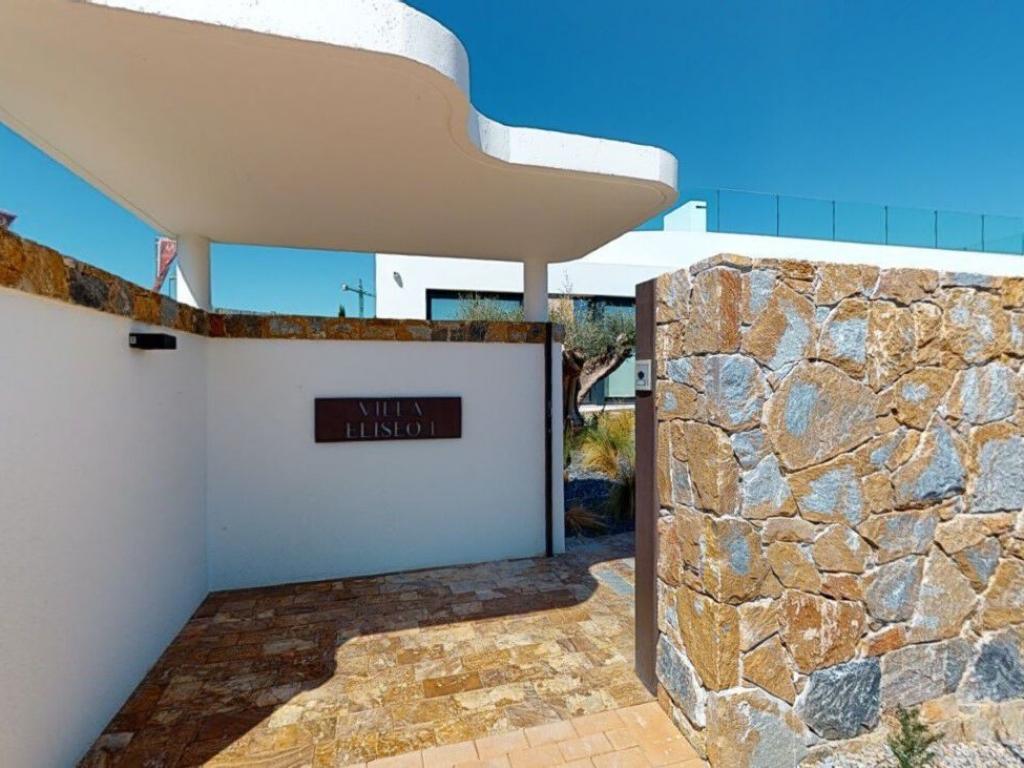 3 Bedroom 3 Bathroom Villa in Dehesa De Campoamor