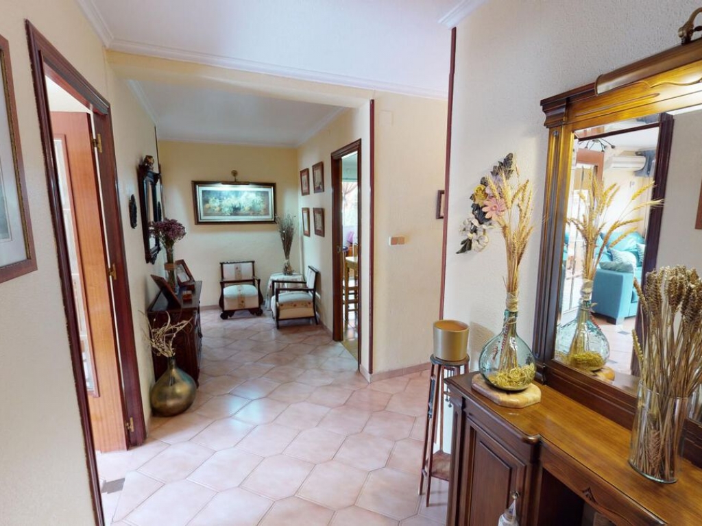 3 Bedroom 2 Bathroom Apartment in Blanca