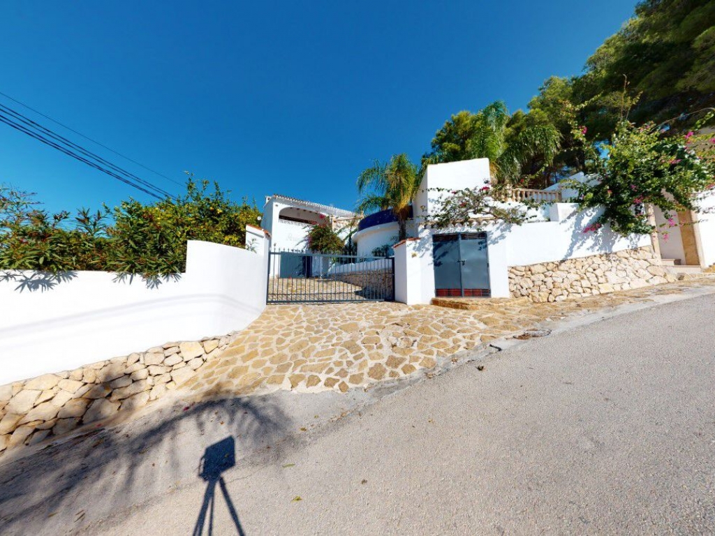 3 Bedroom 2 Bathroom Villa in Moraira