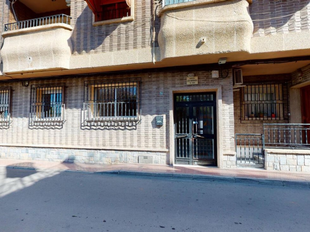 4 Bedroom 2 Bathroom Apartment in Murcia