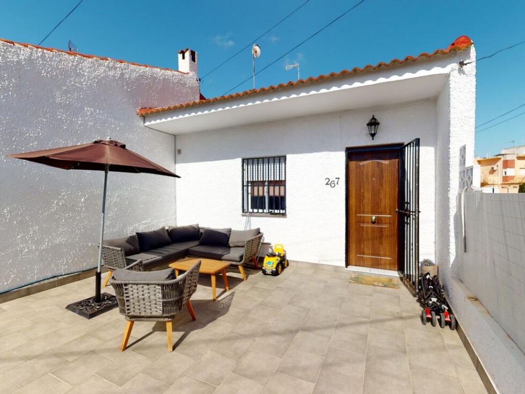 2 Bedroom 1 Bathroom Bungalow in Torrevieja