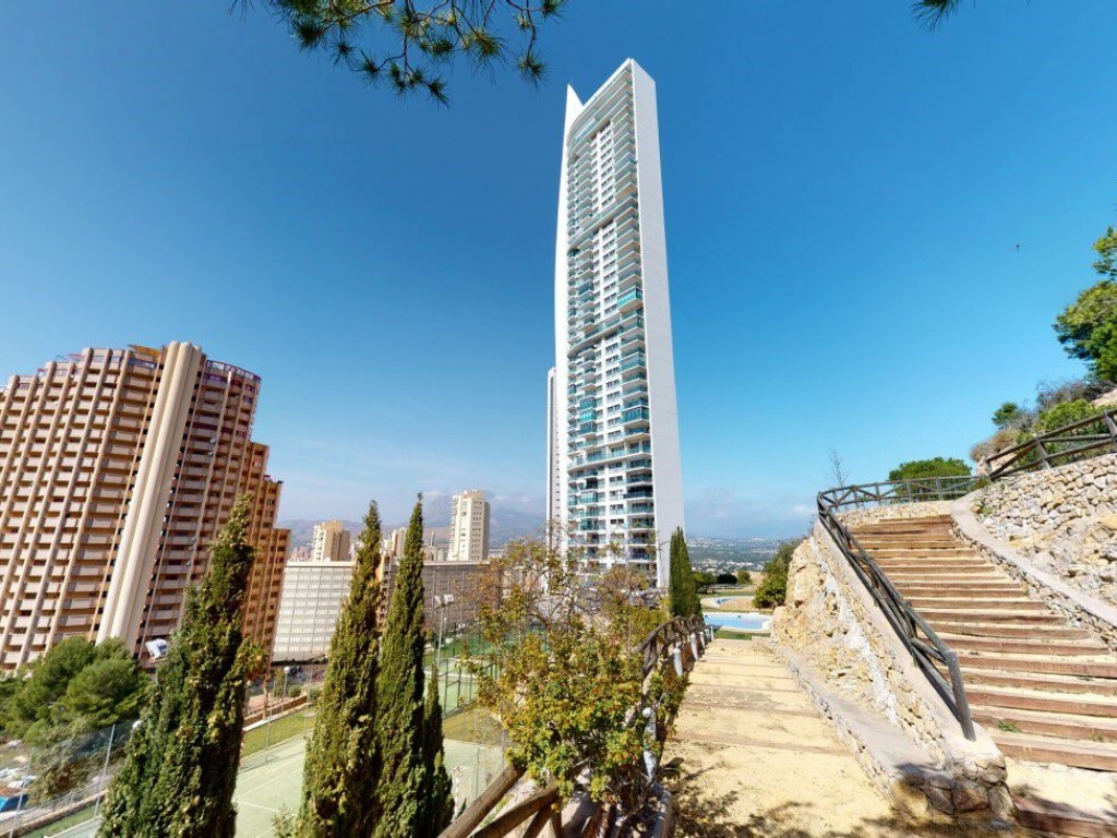 2 Bedroom 2 Bathroom Apartment in Benidorm