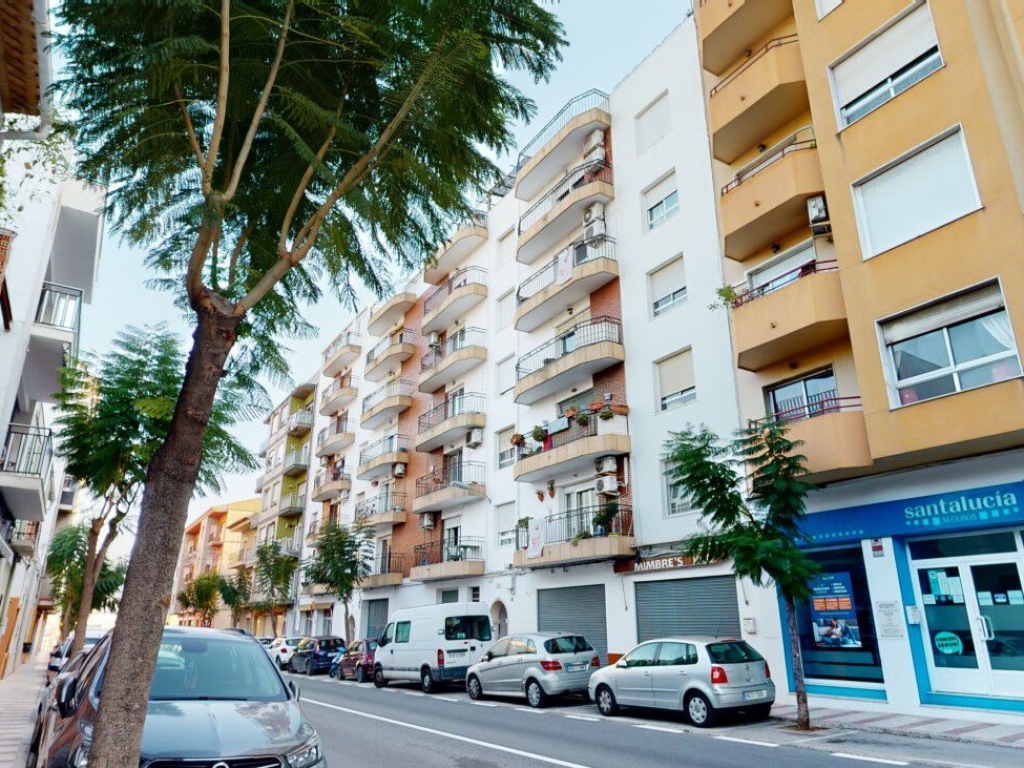 3 Bedroom 1 Bathroom Apartment in Gata de Gorgos