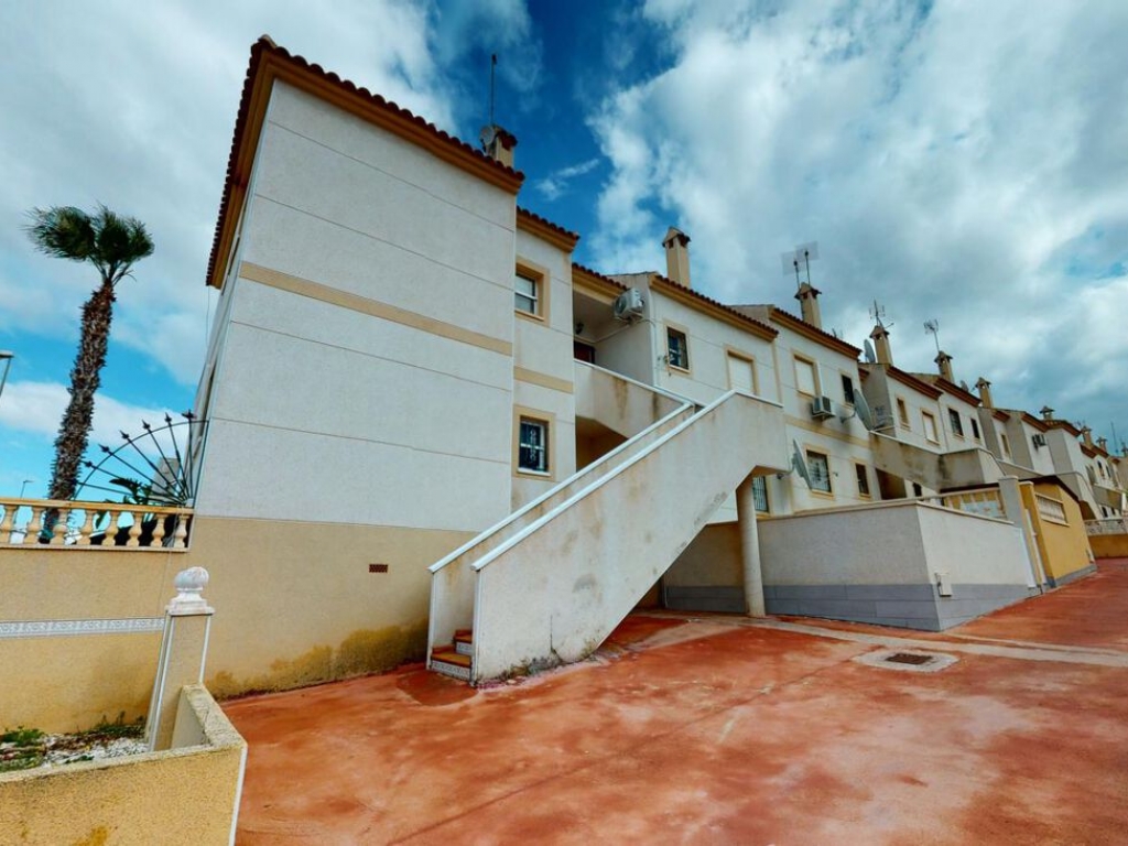 2 Bedroom 1 Bathroom Apartment in Playa Flamenca