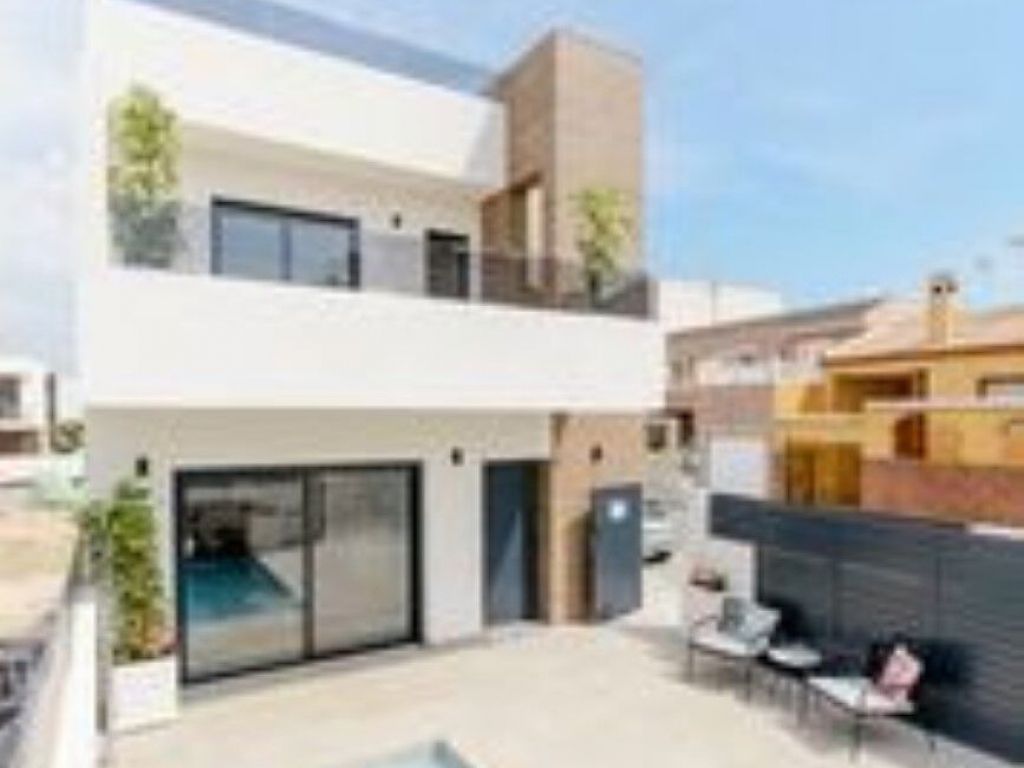 3 Bedroom 2 Bathroom Villa in Benijofar