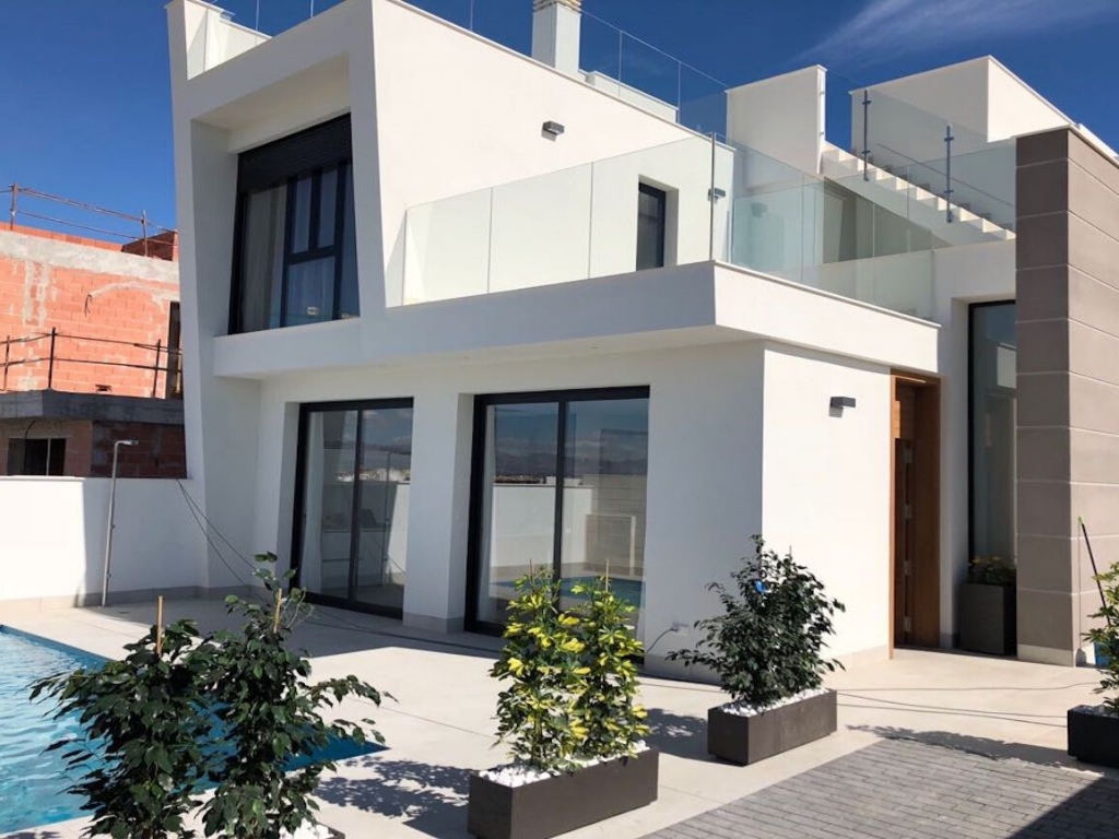 3 Bedroom 2 Bathroom Villa in Benijofar