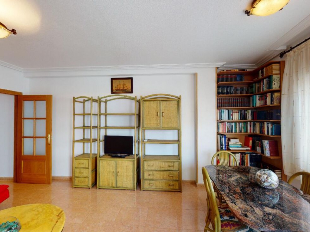 3 Bedroom 2 Bathroom Apartment in Torrevieja