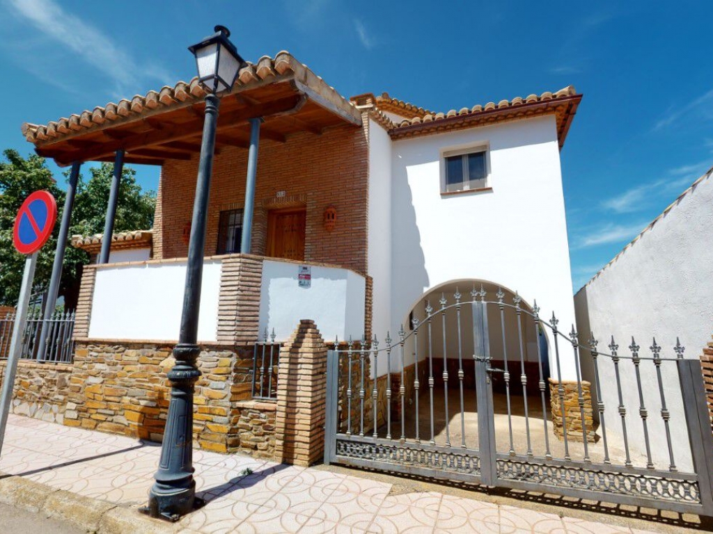 4 Bedroom 2 Bathroom Villa in Benabre