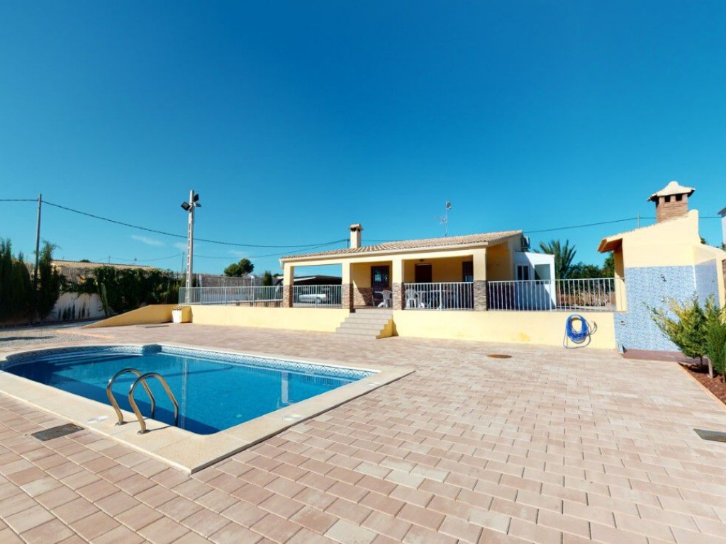 3 Bedroom 2 Bathroom Villa in Alguazas