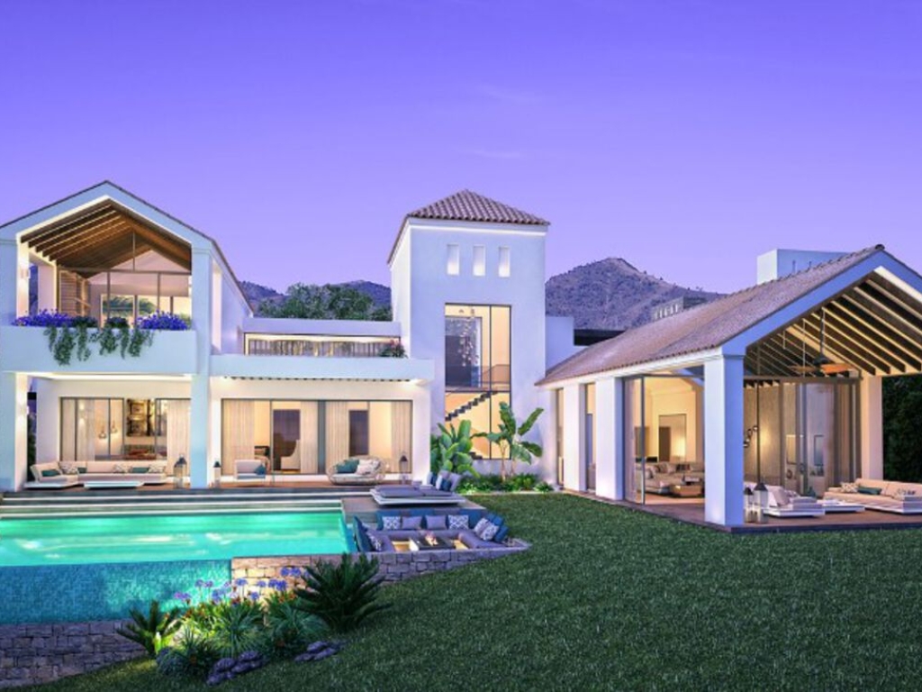 4 Bedroom 4 Bathroom Villa in new golden mile