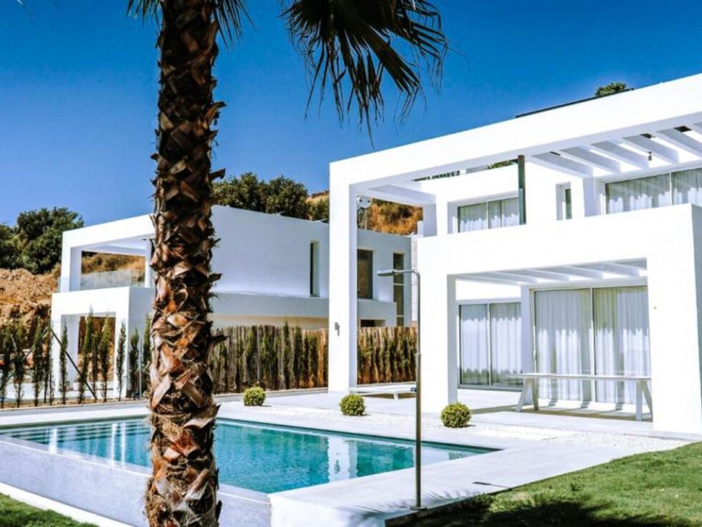 3 Bedroom 3 Bathroom Villa in mijas