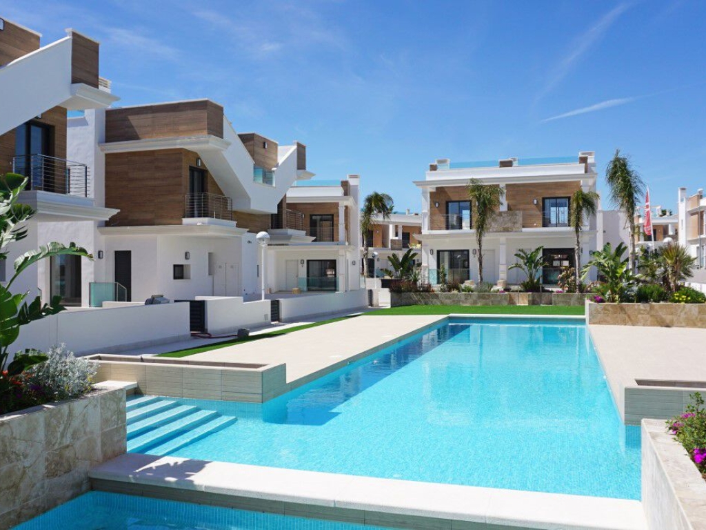 3 Bedroom 3 Bathroom Villa in Ciudad Quesada