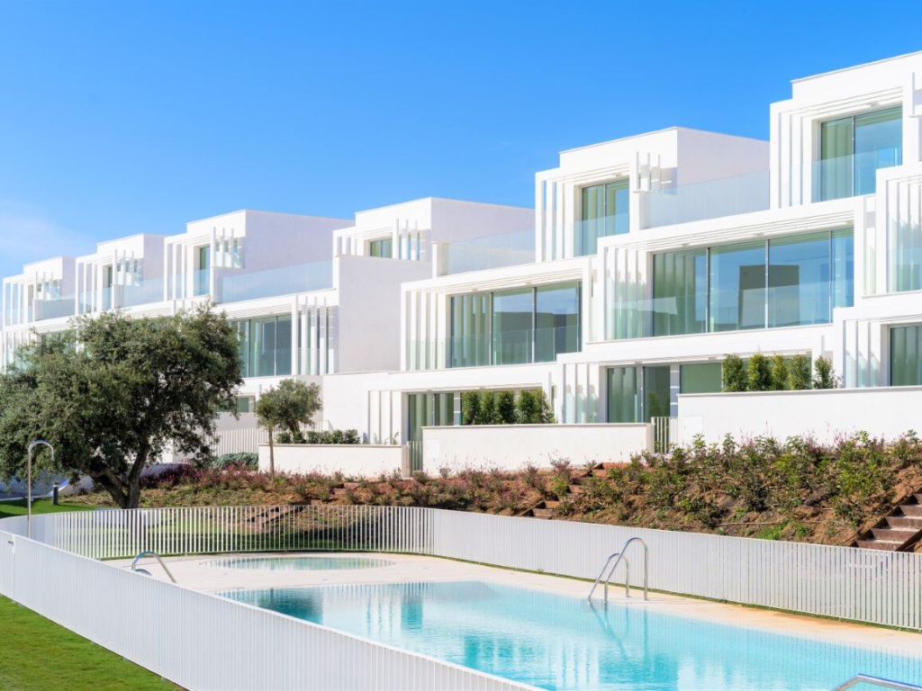 4 Bedroom 3 Bathroom Villa in San Roque