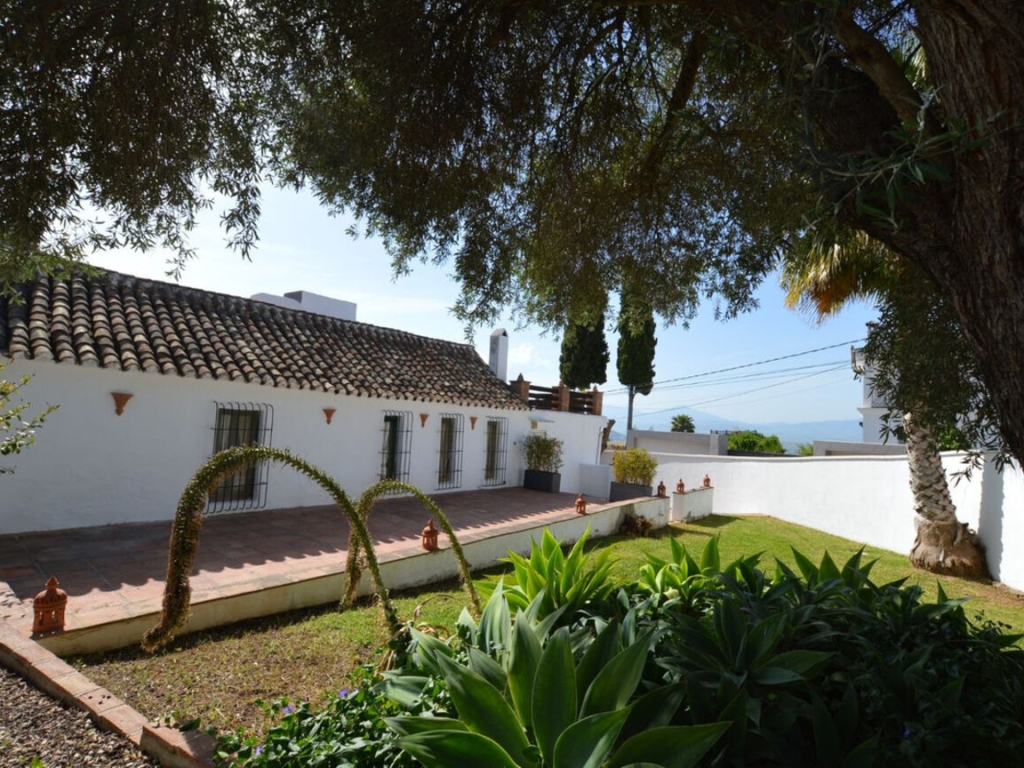 8 Bedroom 5 Bathroom Villa in alhaurín el grande