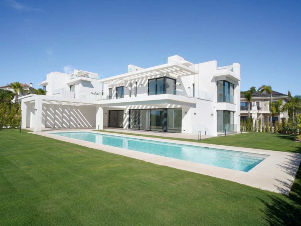 5 Bedroom 7 Bathroom Villa in Los Flamingos