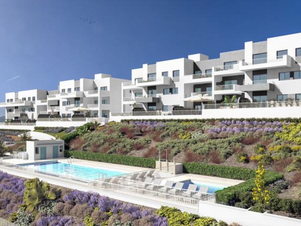 2 Bedroom 2 Bathroom Apartment in Benalmádena
