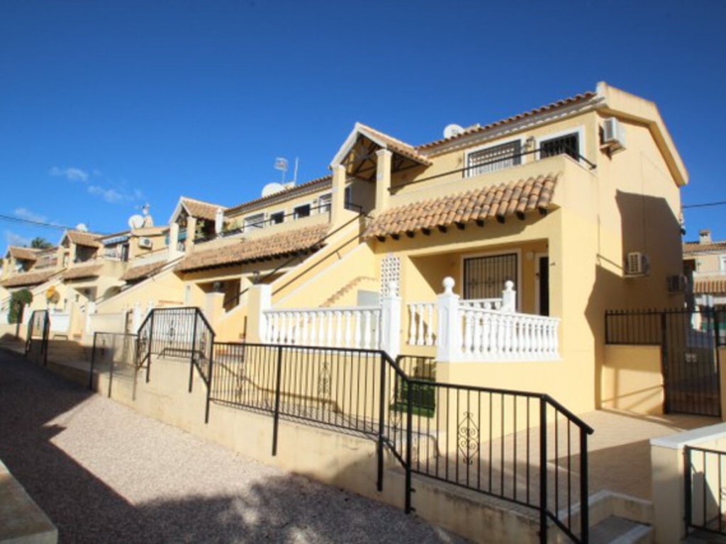 2 Bedroom 1 Bathroom Apartment in Lomas del Golf
