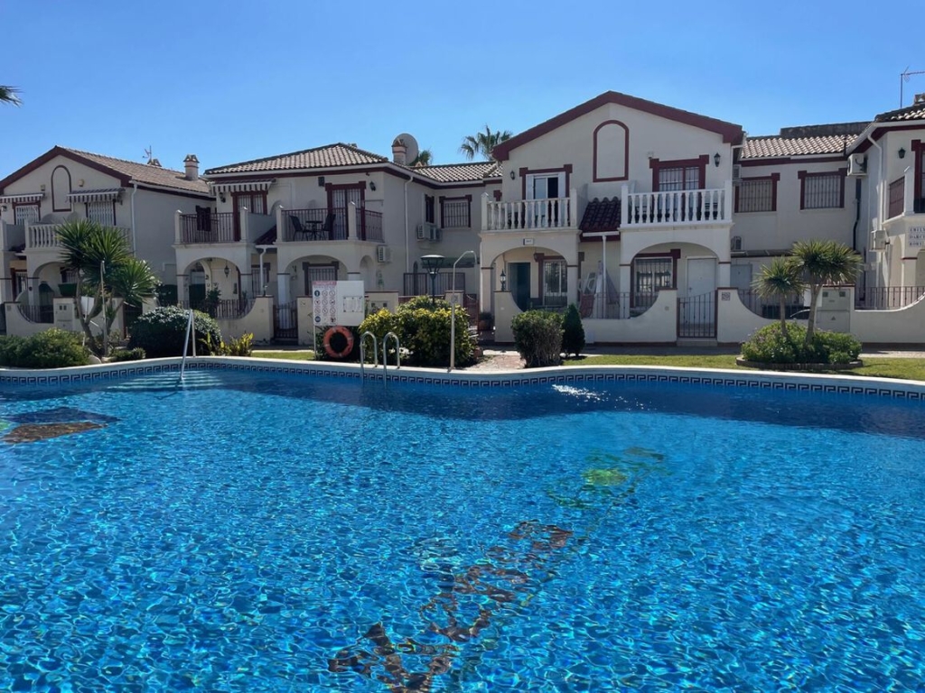 2 Bedroom 2 Bathroom Villa in La Zenia