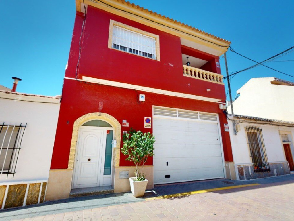 4 Bedroom 2 Bathroom Townhouse in Bálsicas