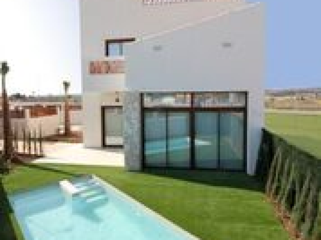 3 Bedroom 2 Bathroom Villa in Benijófar