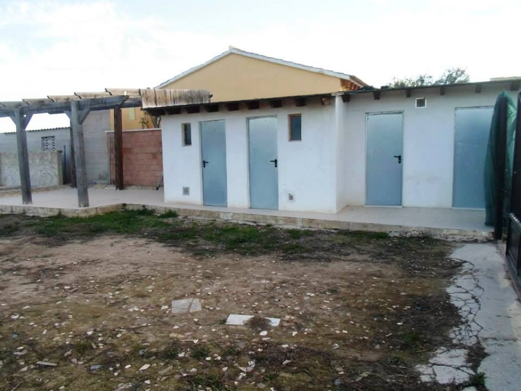 2 Bathroom Business - Commercial in Algorfa