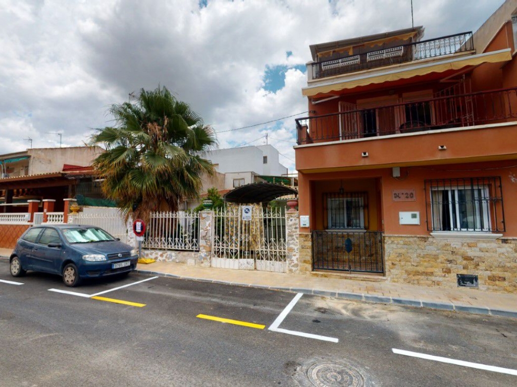 4 Bedroom 3 Bathroom Townhouse in San Pedro de Pinatar