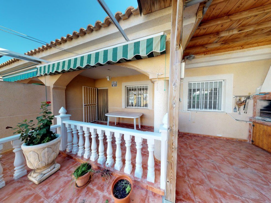 5 Bedroom 3 Bathroom Townhouse in San Pedro Del Pinatar