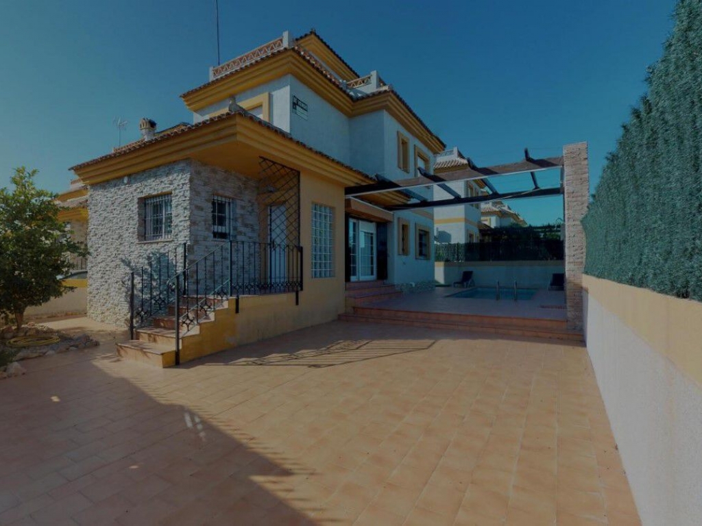 3 Bedroom 2 Bathroom Villa in Los Montesinos