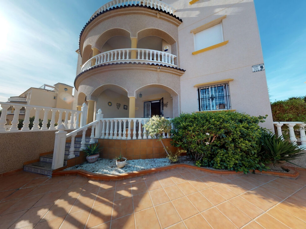 2 Bedroom 1 Bathroom Apartment in Cabo Roig