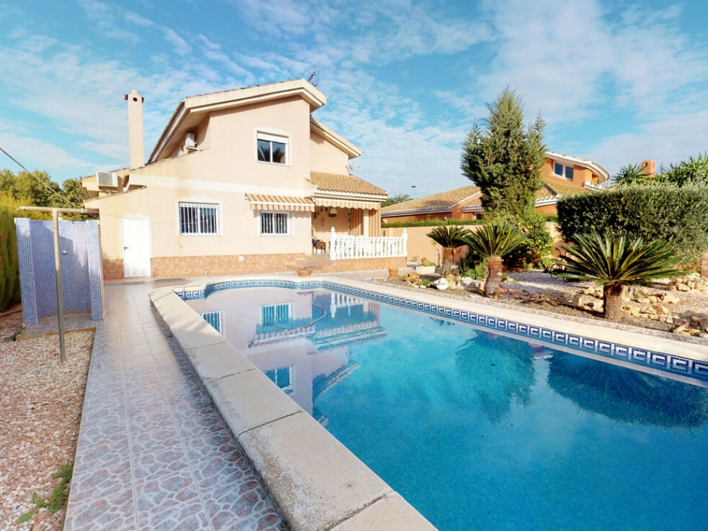 4 Bedroom 3 Bathroom Villa in San Javier