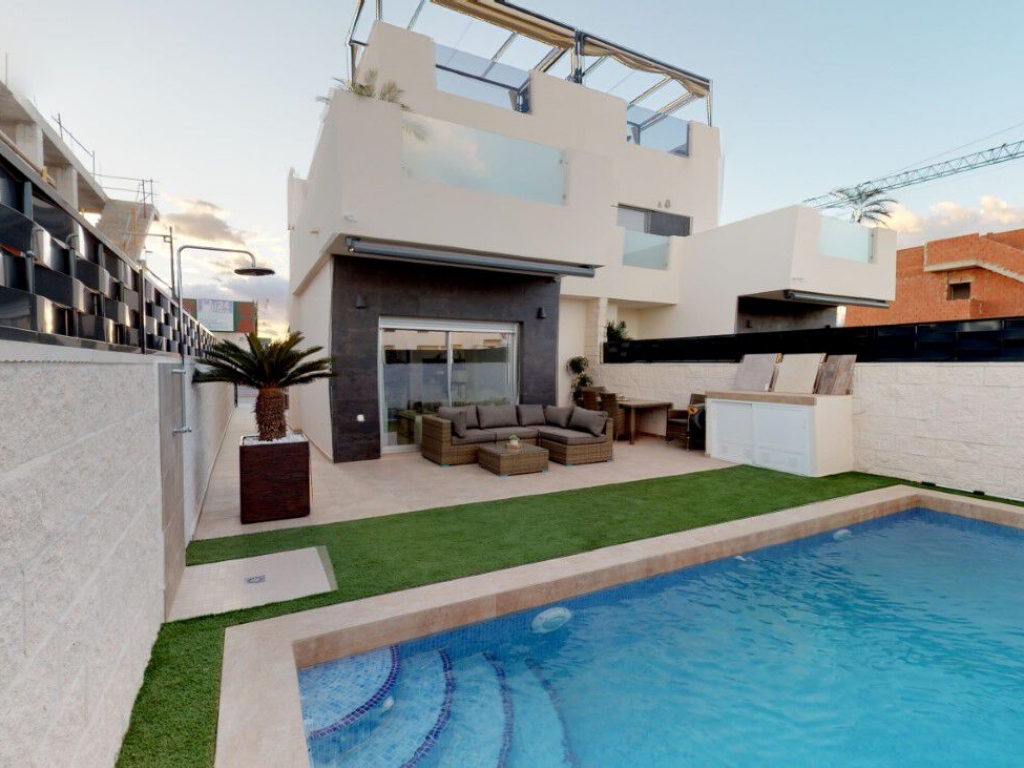 3 Bedroom 2 Bathroom Villa in Ciudad Quesada