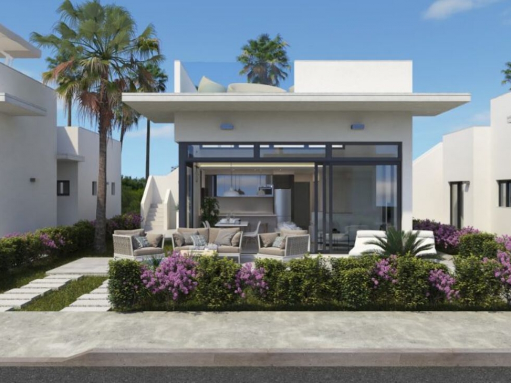 2 Bedroom 2 Bathroom Villa in Los Guardianes