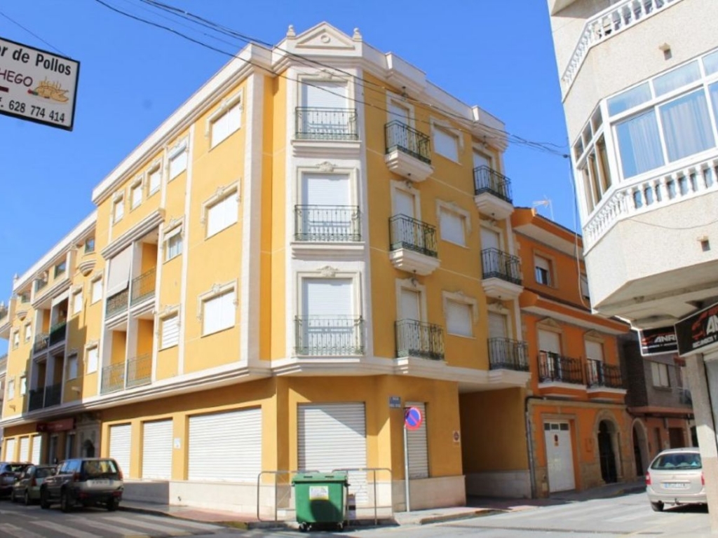 2 Bedroom 2 Bathroom Apartment in Rojales
