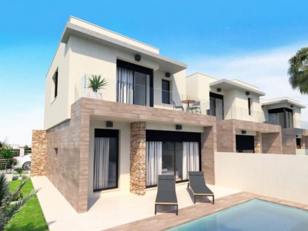 3 Bedroom 2 Bathroom Villa in Torre De La Horadada