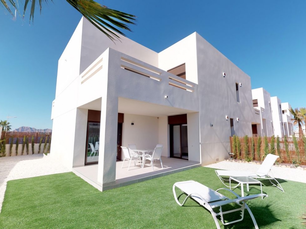 2 Bedroom 2 Bathroom Apartment in algorfa