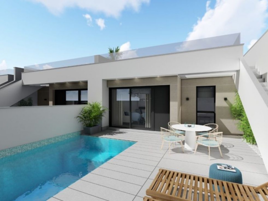 3 Bedroom 2 Bathroom Villa in Pilar De La Horadada