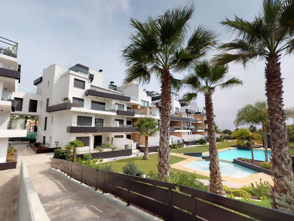 3 Bedroom 2 Bathroom Apartment in Villamartin