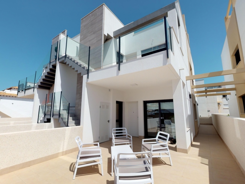 3 Bedroom 2 Bathroom Apartment in Torrevieja