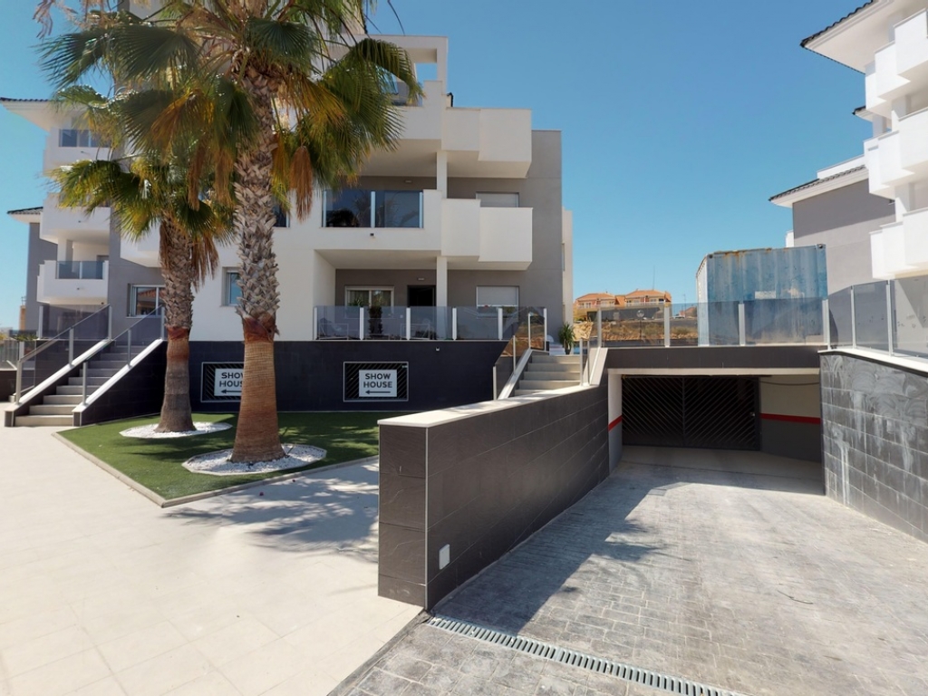2 Bedroom 2 Bathroom Apartment in Villamartin