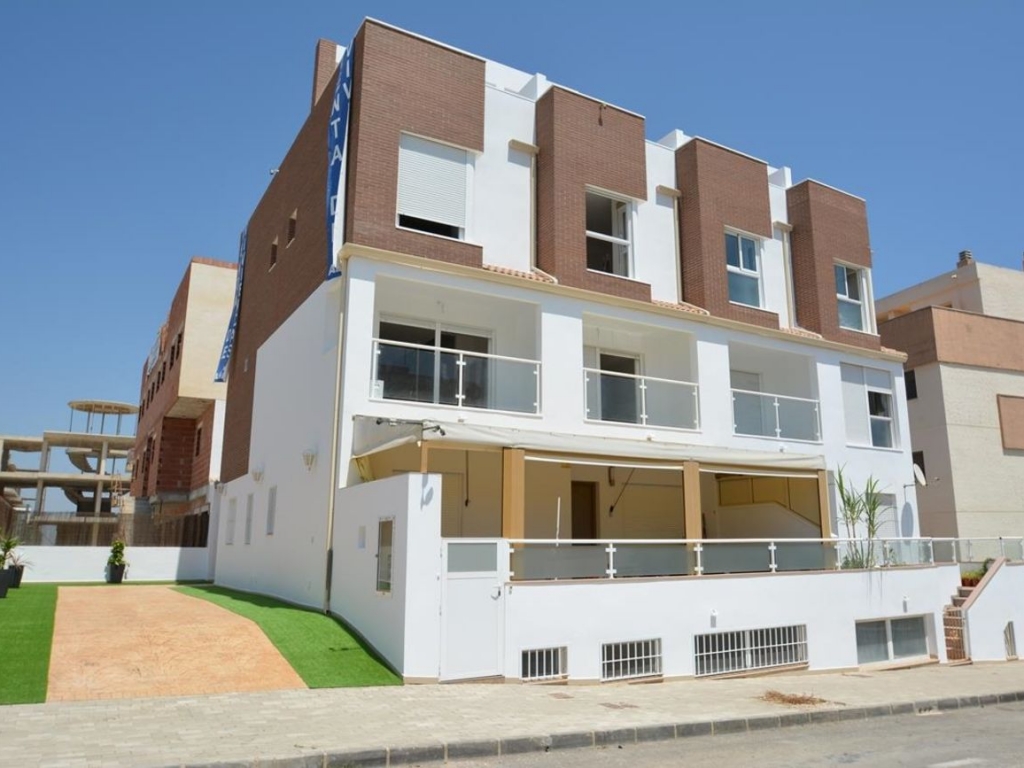 3 Bedroom 2 Bathroom Apartment in Guardamar Del Segura