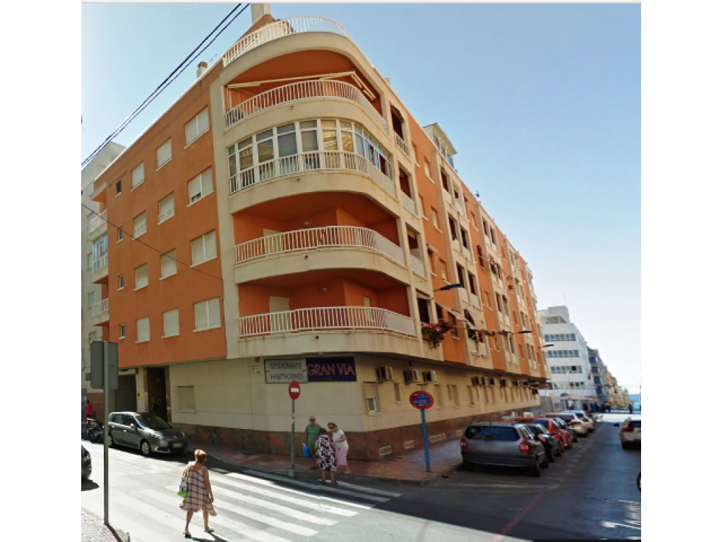 Bargain apartment in Torrevieja centre