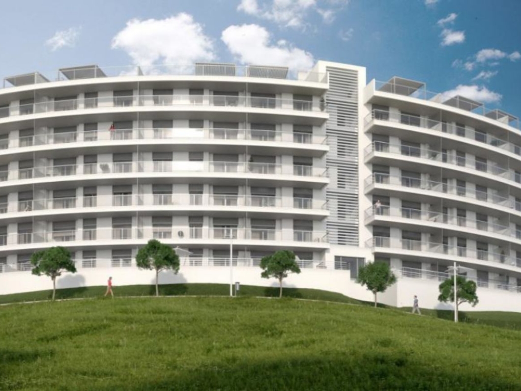3 Bedroom 2 Bathroom Apartment in Arenales Del Sol