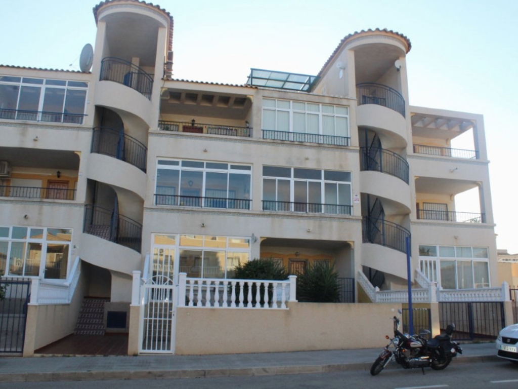 2 Bedroom 1 Bathroom Apartment in Punta Prima
