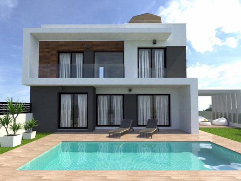 3 Bedroom 4 Bathroom Villa in Cabo Roig